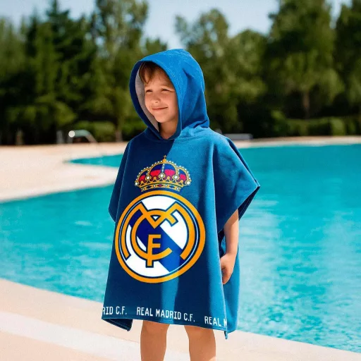 Real Madrid gyorsan száradó poncsó 55x110cm