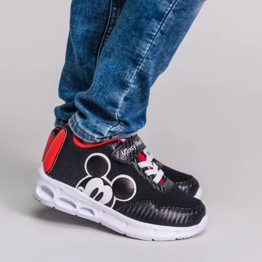 Disney Mickey LED-es villogó, világító utcai gyerekcipő