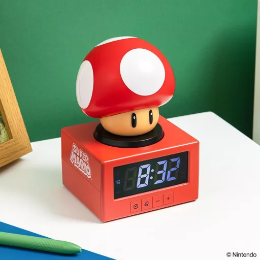 Super Mario digitális ébresztőóra éjszakai fénnyel