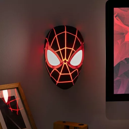 Miles Morales maszk LED világító lámpa