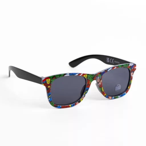 Bosszúállók napszemüveg és baseball sapka szett