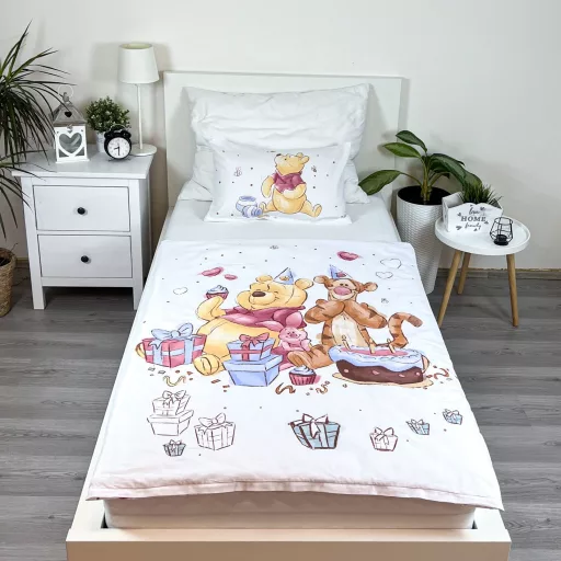 Disney Micimackó Birthday Party gyerek, ovis ágyneműhuzat 100×135 cm, 40×60 cm
