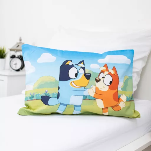 Bluey Happy Family gyerek, ovis ágyneműhuzat 100×135cm, 40×60cm